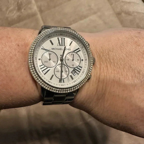 Michael Kors Silver Watch - Picture 7 of 10